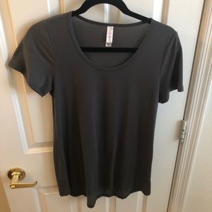 LulaRoe Gray classic tee
